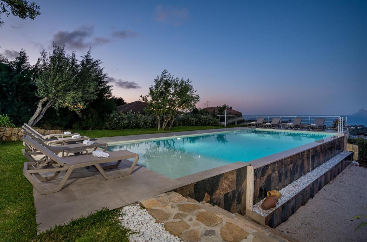 Villa Maria Con Piscina E Vista Mare *