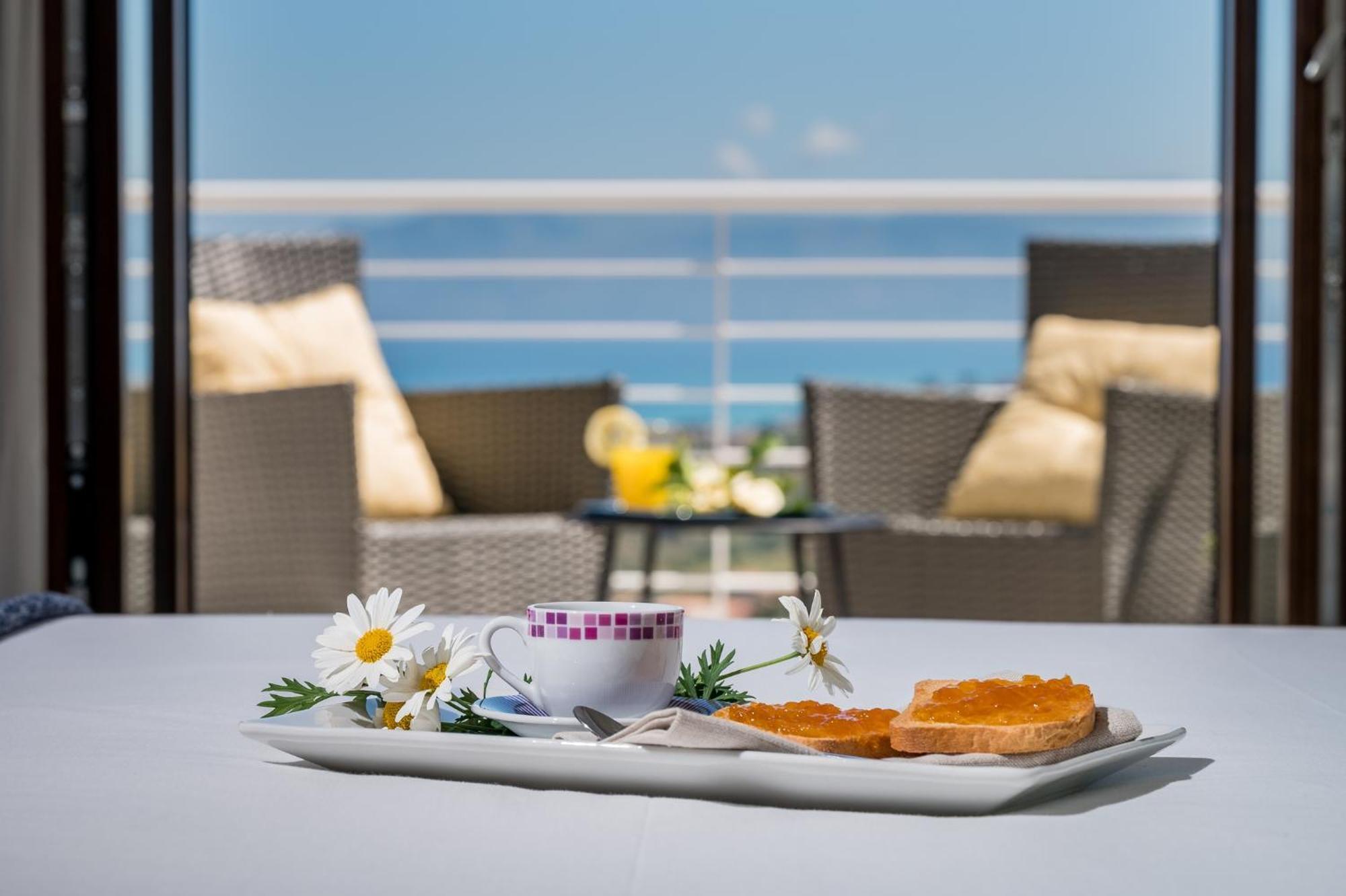 Villa Maria Con Piscina E Vista Mare *
