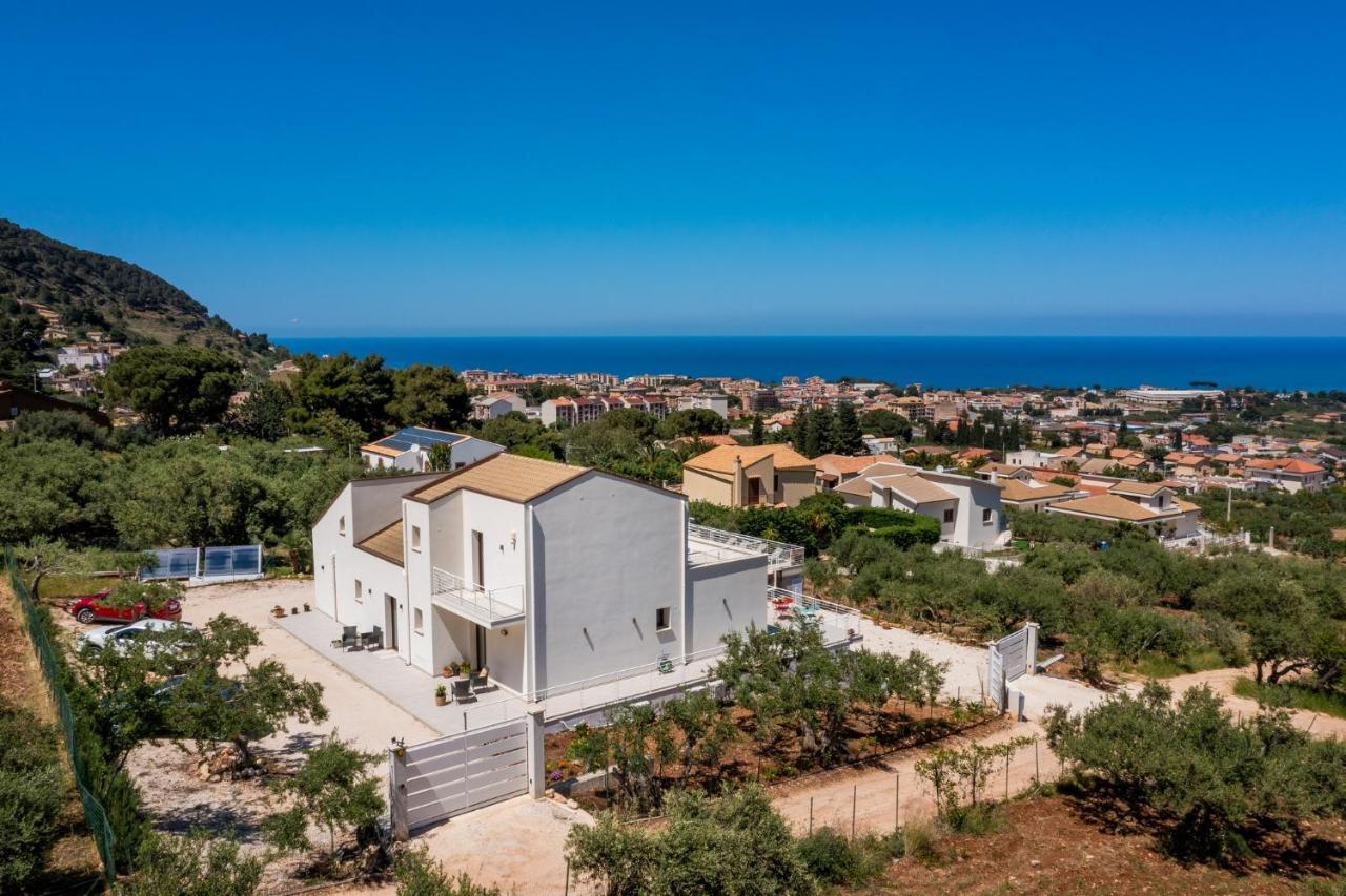 Maria Con Piscina E Vista Mare Villa *